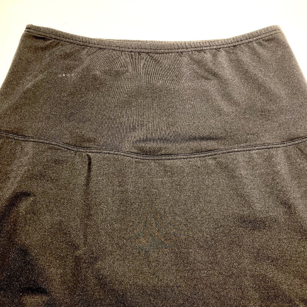 Lands’ End Pull-up Black Skort - Picture 10 of 11